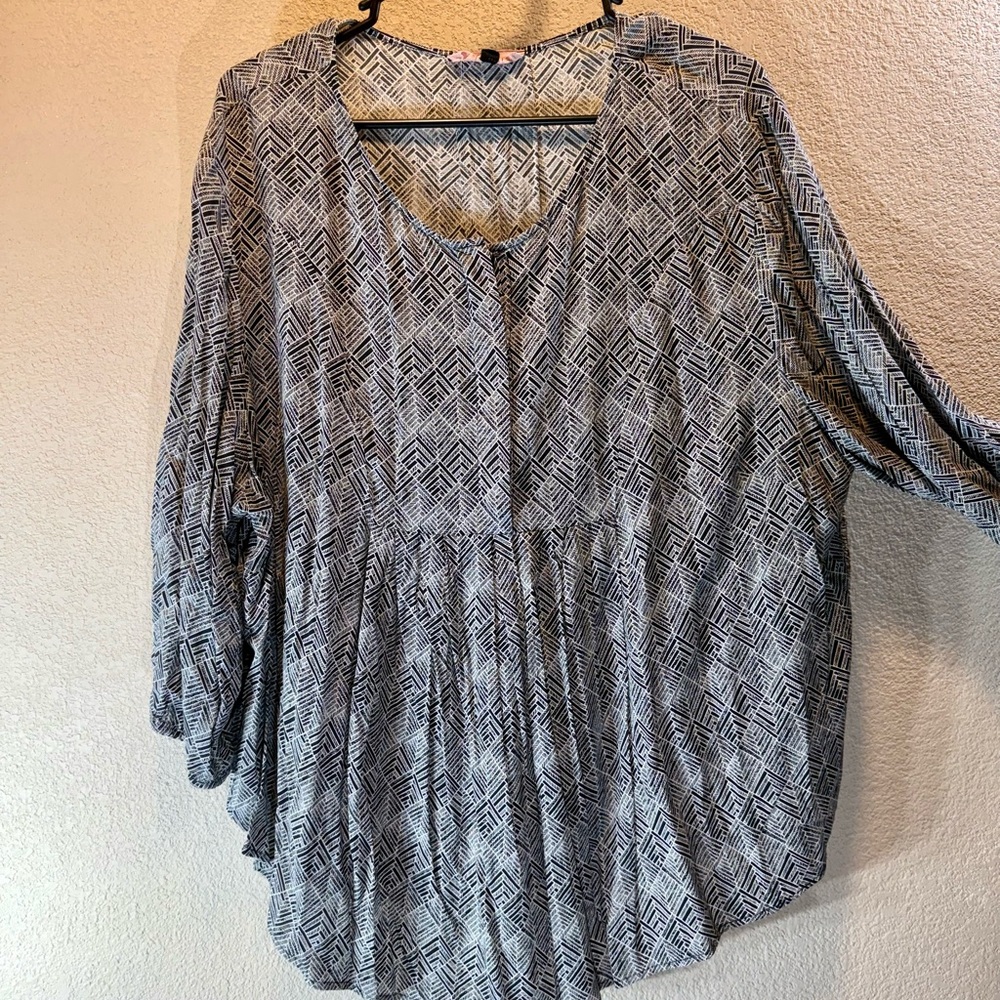 Chic Geometric Black and White Blouse